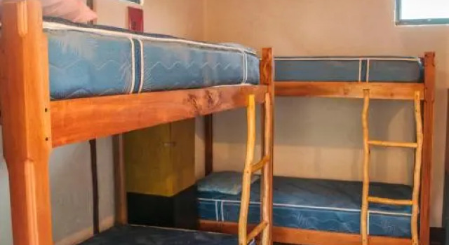 La Urraca Loca Hostel, Book Hostel Hotels in Rivas with Parking, Parking
