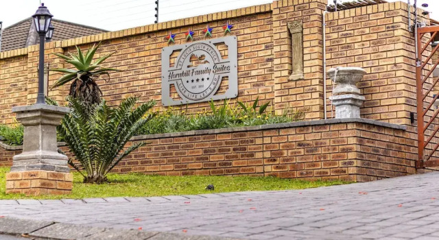 Hornbill Family Suites
