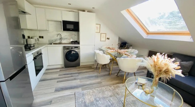 Apartment in Stepney Green
