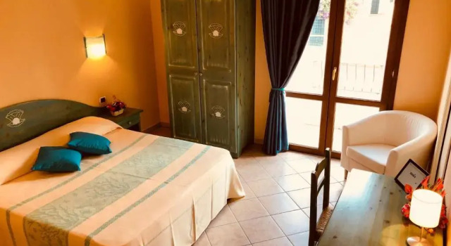 Номер Standard La Perla Hotel