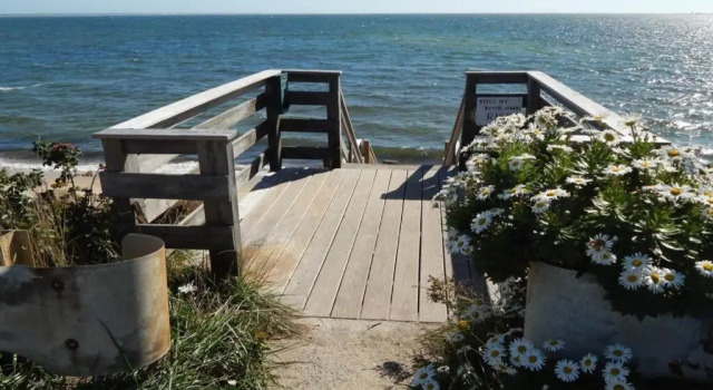 Апартаменты P-Town 2br Beach Beauty on the Bay. Water View!