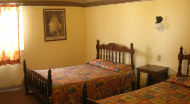 Четырёхместный номер Standard Hotel Molino del Rey