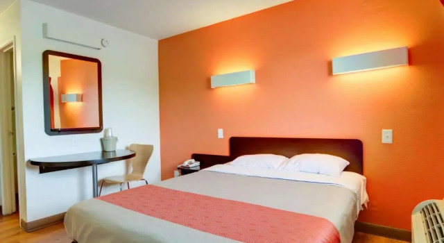 Двухместный номер Standard Days Inn by Wyndham Kansas City Northeast