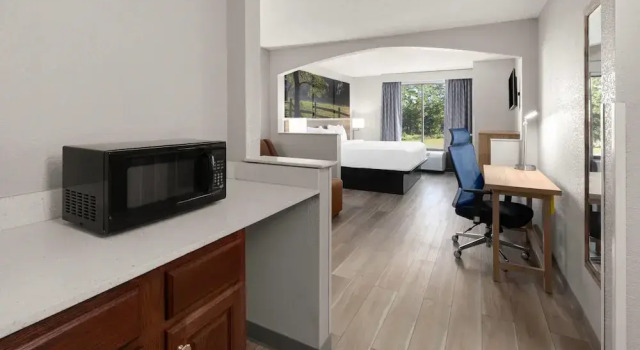 Номер Deluxe Days Inn by Wyndham Blairsville