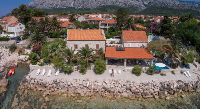 Вилла Luxury Beachfront Villa Mare with private pool at the beach Orebic - Peljesac
