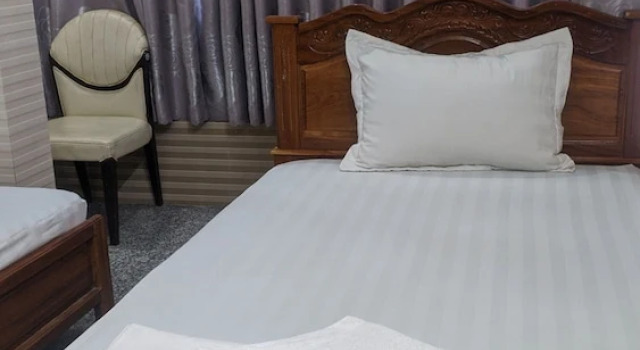 OYO 680 Nha Nghi Vy Anh, Забронировать Отель Tan Phu District 