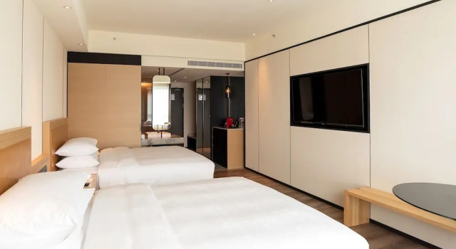 Четырёхместный номер Executive Sheraton Taoyuan Hotel