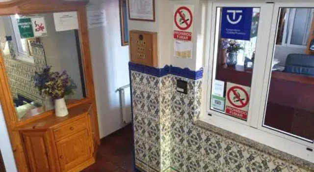 Hostel Ría de Avilés - Antiguo Puente Azud, Buchen Sie Hotel Aviles 