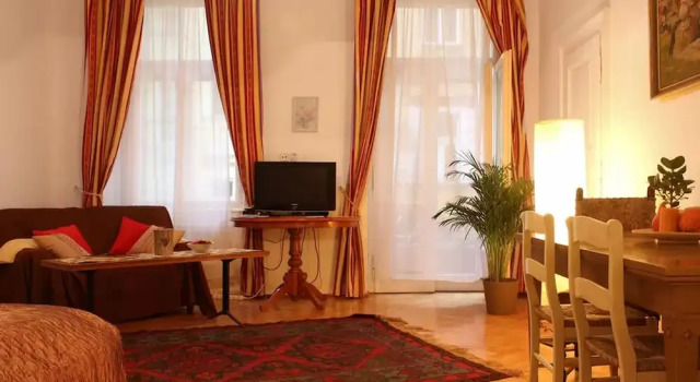 Bohemia Antique Apartment, Забронировать Апартаменты/квартира Апартаменты Праги, рядом с Mozart Dinner Prague, Апартаменты/квартира