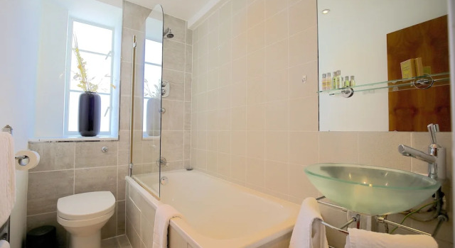 Апартаменты c 1 комнатой Roland House