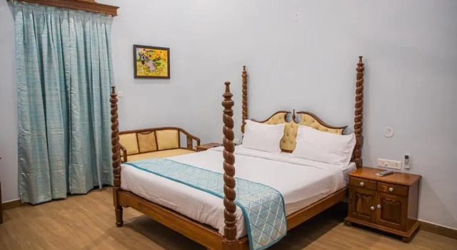 Casa Albuquerque, Rezerwuj Hotel Hotele w North Goa z parkingiem, Parking