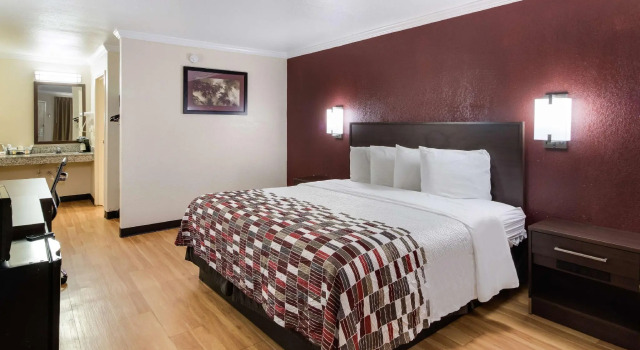 Двухместный номер Deluxe Red Roof Inn & Suites Commerce - Athens