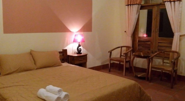 Thuyhouse Resort