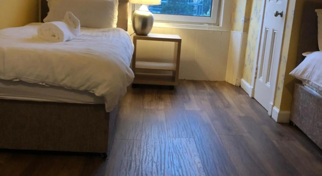St Margaret's Loch Apartment, Prenota Appartamento Edimburgo 