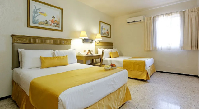 Четырёхместный номер Standard Hotel Olmeca Plaza