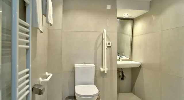 Трёхместный номер Standard с балконом и с видом на сад Poseidon Hotel