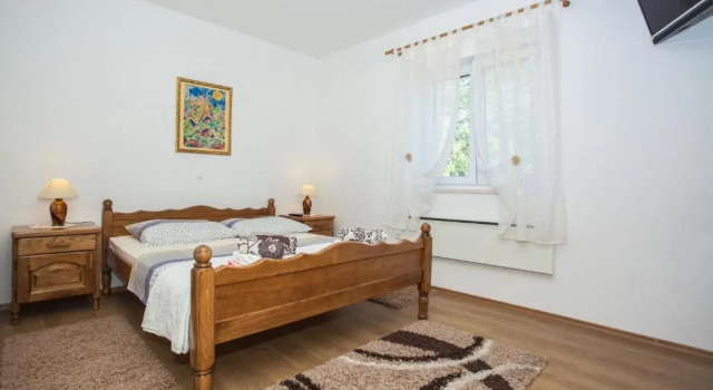 Villa Eagle, Book Villa Svinišće Dalmatian Zagora