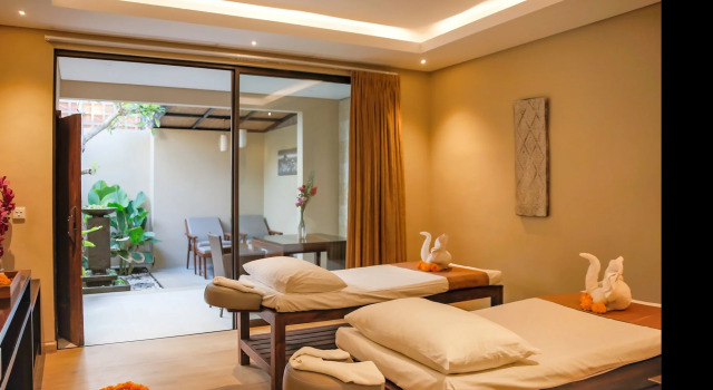 Arman Villa Seminyak, Rezerwuj Willa Wille w Bali, Willa