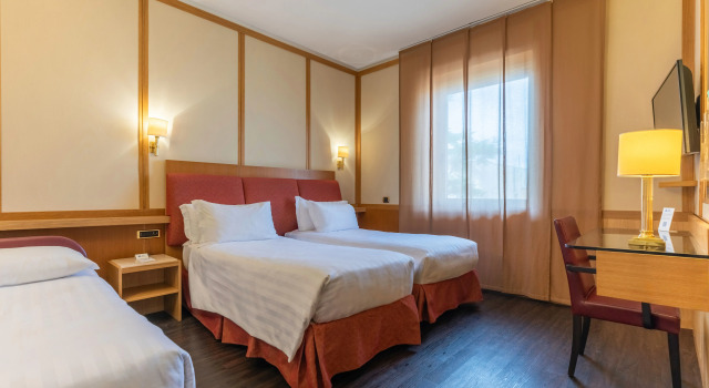Отель Hilton Garden Inn Rome Colosseum