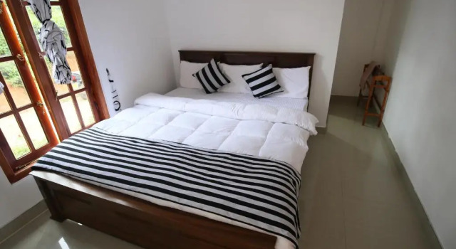 Isuru Homestay, Забронировать Отель Отели Элла с парковкой, рядом с Девятиарочный мост, Парковка