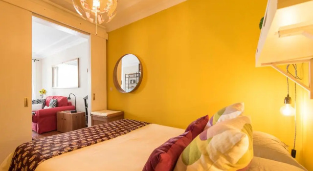 Cozy Apartment in historic center, Забронировать Апартаменты/квартира Отели Лиссабона с парковкой, рядом с Рату, Парковка