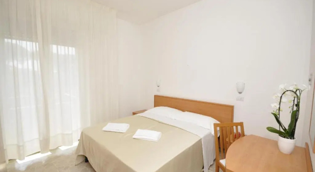 Четырёхместный номер Standard с балконом Hotel Airone