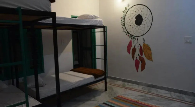 The Wayfarers Hostel, Book Hostel / Vandrerhjem Rishikesh Uttarakhand