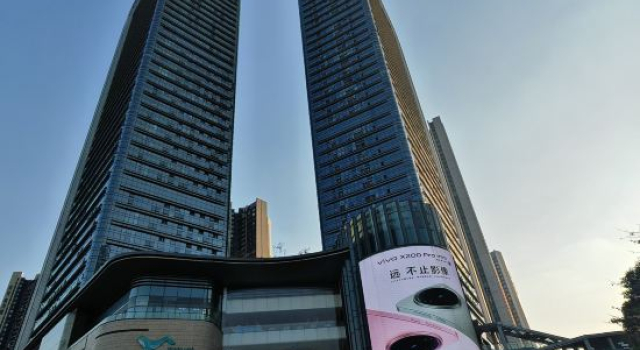 Guangming Space Youth Hostel (Blue Whale World, Fenghuangcheng Metro Station Branch)
