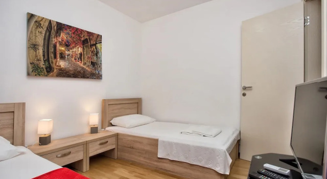 Lux Apartment Goodness, Забронировать Апартаменты/квартира Отели в центре Доброты, в центре, Парковка