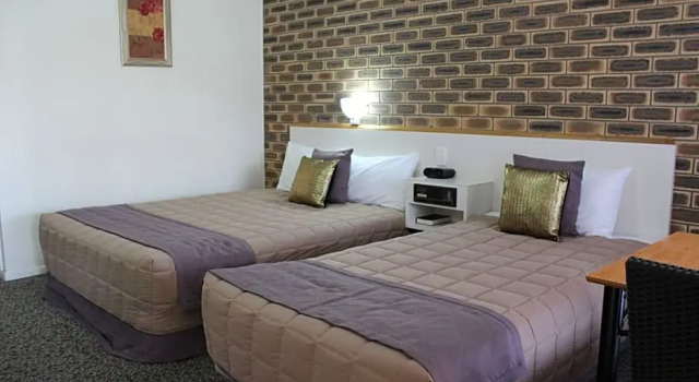 Номер Standard Top of the Town Motel