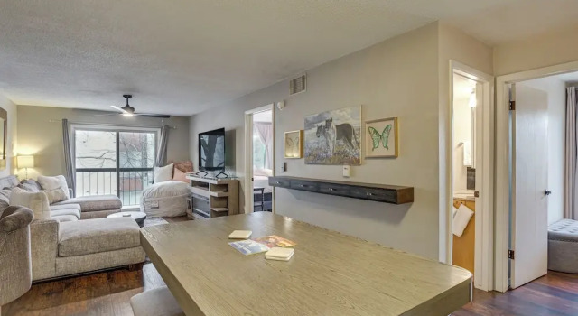 Апартаменты с 2 комнатами с балконом Grand Junction Condo: Balcony, Community Pool!