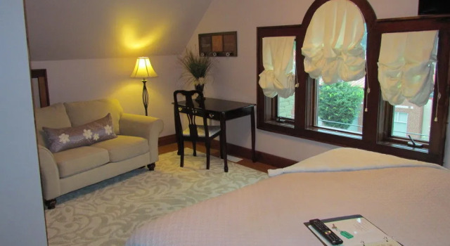 The BriMarie Inn, Book Hotel Sayre The Poconos