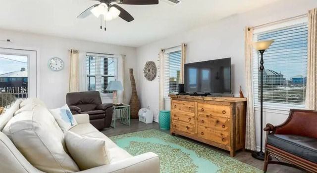 Southern Exposure by Meyer Vacation Rentals