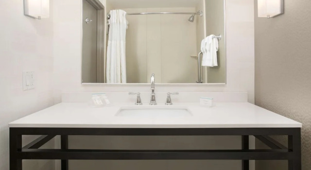 Четырёхместный люкс Hilton Garden Inn Salt Lake City/Layton