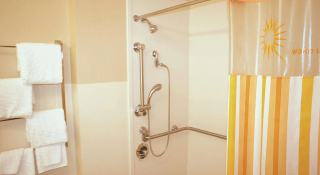Четырёхместный номер Standard La Quinta by Wyndham Raleigh/Durham Southpoint