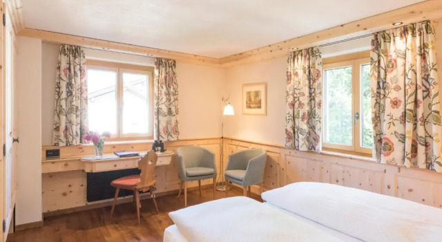 Номер Superior Hotel Chesa Randolina