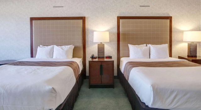 Ramada by Wyndham Nisku Edmonton Airport