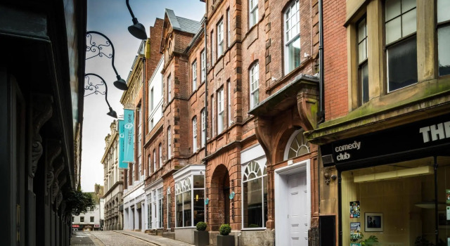Motel One Newcastle, Забронировать Мотель Ньюкасл-апон-Тайн Тайн и Уир, рядом с Спортивно-развлекательный комплекс Metro Radio Arena