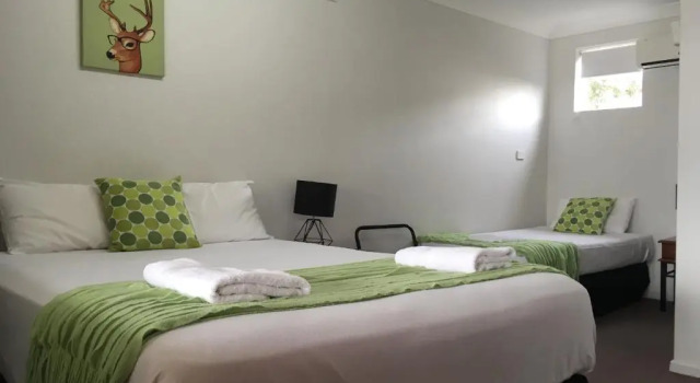 Трёхместный номер Deluxe Econo Lodge Chaparral Motel Ballina