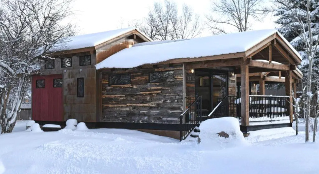 Коттедж Fireside Resort