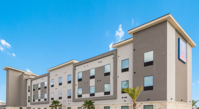 Studio 6 Katy, TX, Book Mini-hotel Hoteller i Katy med parkering, Parkering