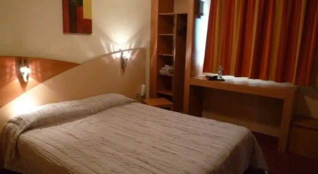 Полулюкс Brit Hotel Saint-Nazaire Centre