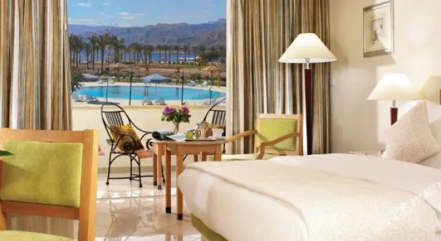 Двухместный номер Classic с видом на море Movenpick Resort Taba