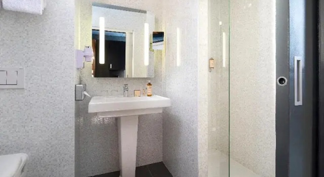 Номер Classic Best Western Plus Hôtel Isidore