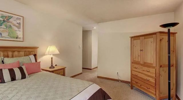 1638 Quicksilver - 3 Br Condo