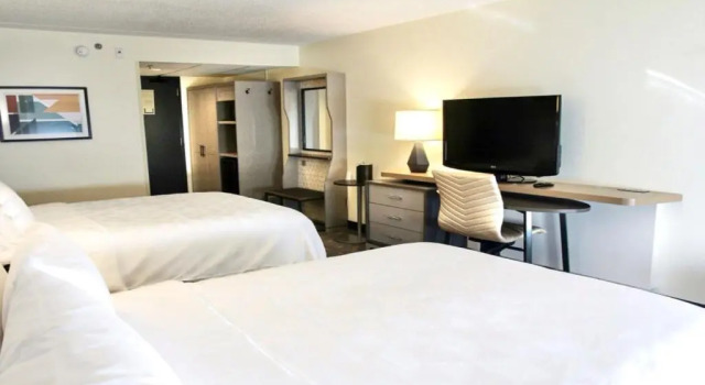 Run of House Holiday Inn Hotel & Suites Overland Park-Convention Center by IHG