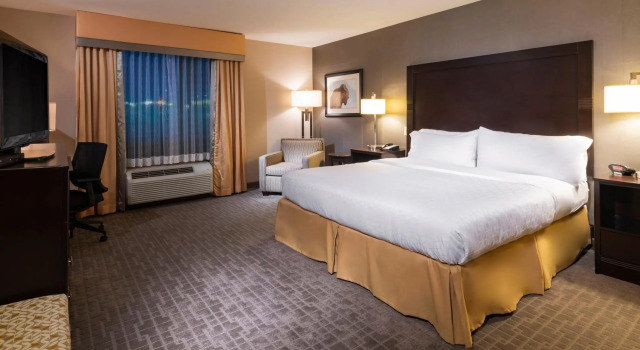 Номер Standard Holiday Inn Express Hays by IHG
