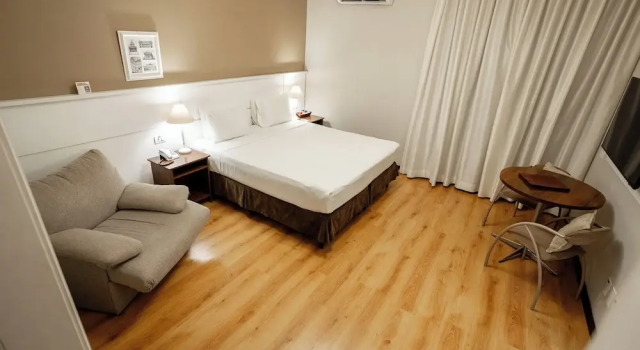 Четырёхместный семейный номер Standard с видом на город Planalto Select Hotel Ponta Grossa