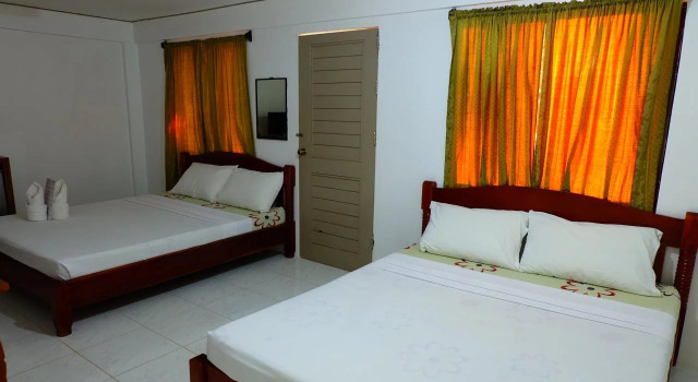 FIESTA HAUS RESORT, Prenota Resort Station 1 