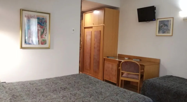Трёхместный номер Comfort FILIPPONE HOTEL&RISTORANTE